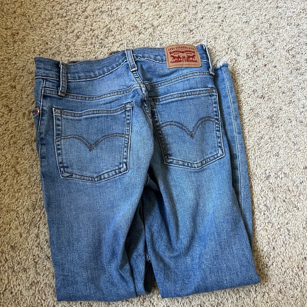 Distressed Blue Jeans - Picture 3 of 5